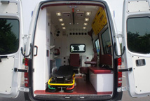 梅赛德斯-奔驰监护型医疗救护车 Sprinter324高级监护转运型医疗车